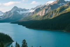 意甲重建对决：国际米兰与尤文图斯转会策略与未来走向分析